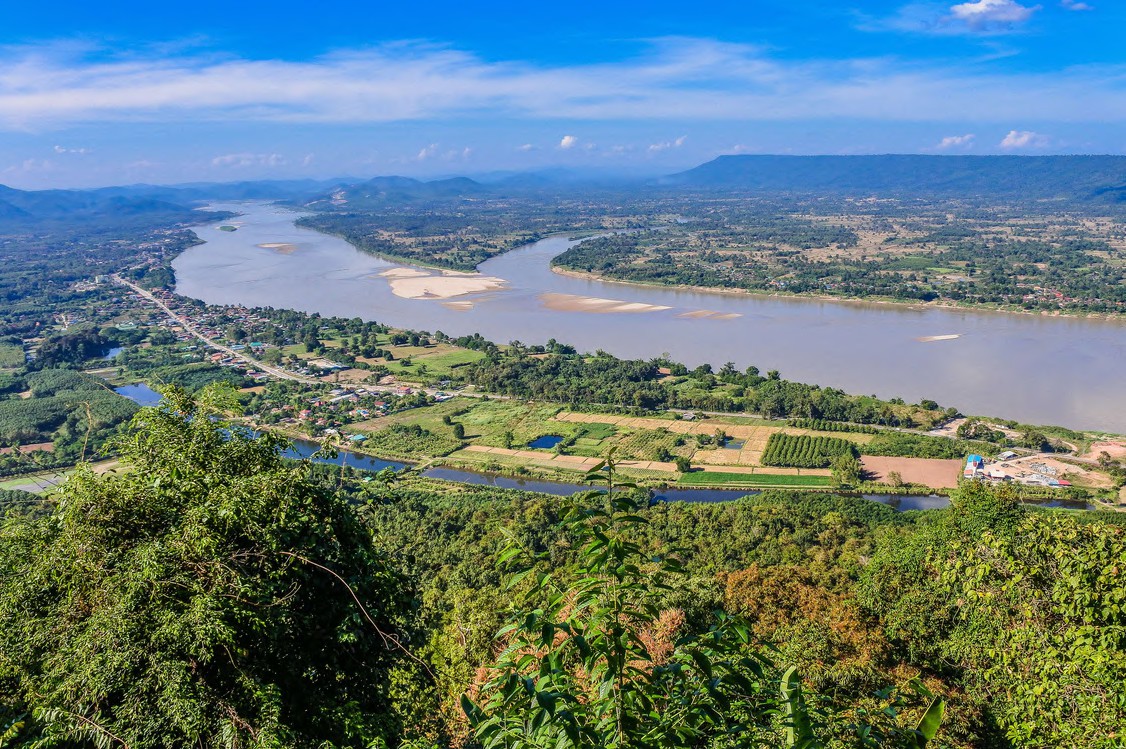 WATER RESOURCES MANAGEMENT AND DEVELOPMENT ON THE MEKONG RIVER LINKING WITH CATCHMENT OF THE TONLE SAP GREAT LAKE