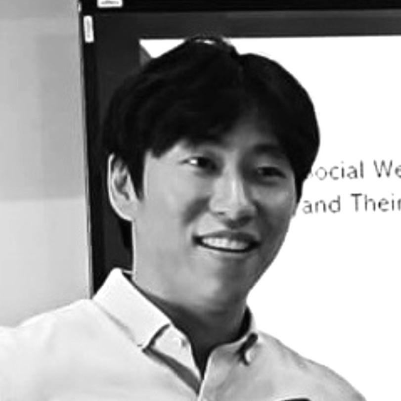 Mr. Giwoong Son